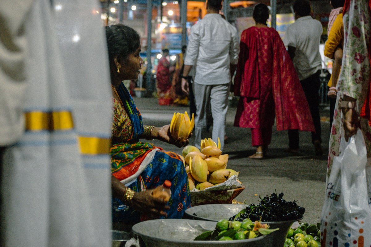 PriyadharshanS's tweet photo. an evening stroll around Arulmigu Subramanyaswamy Temple, Tiruttani. https://t.co/dvl9MGSDlc