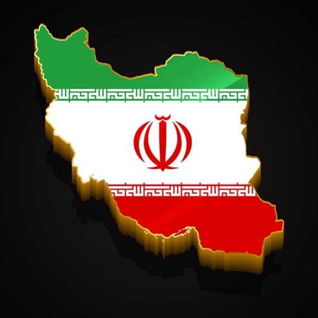 r_zabib's tweet image. ایران، فدای اشک و خنده تو
دل پر و تپنده ی تو
فدای حسرت و امیدت
---
به خون کشیده شد خیابان
ولی کلام آخر این شد
که جان من فدای ایران