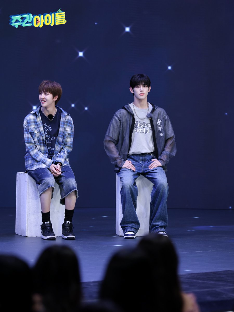 #주간아 #주간아이돌 <a href="/weeklyidol_/">주간아이돌 (Weekly idol official)</a>
#킥플립 #KickFlip <a href="/kickflip_jype/">KickFlip</a>

주간아이돌 접수한 만찢 비주얼 KickFlip 🔥
평정기가 궁금하다면?

6월 20일 (금)
MBC M 오후 5시 30분
MBC every1 밤 11시 30분
주간아 본방사수📺