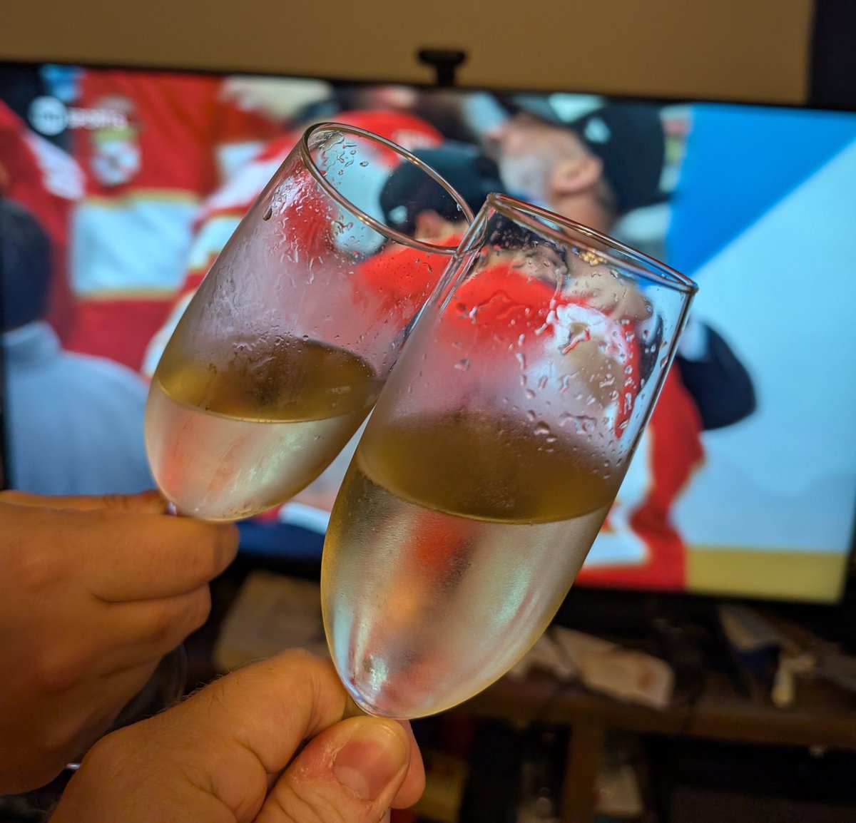 And we do it again!!!
#GoCatsGo <a href="/FlaPanthers/">Florida Panthers</a>