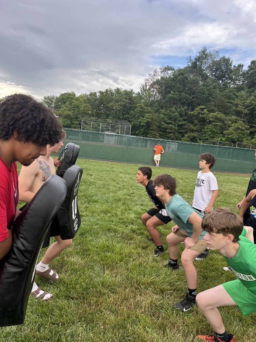 HuntsmenFball's tweet image. Youth Skill Day!  
#HuntsmenFootball #YouthDevelopment #DRIP #BrickByBrick