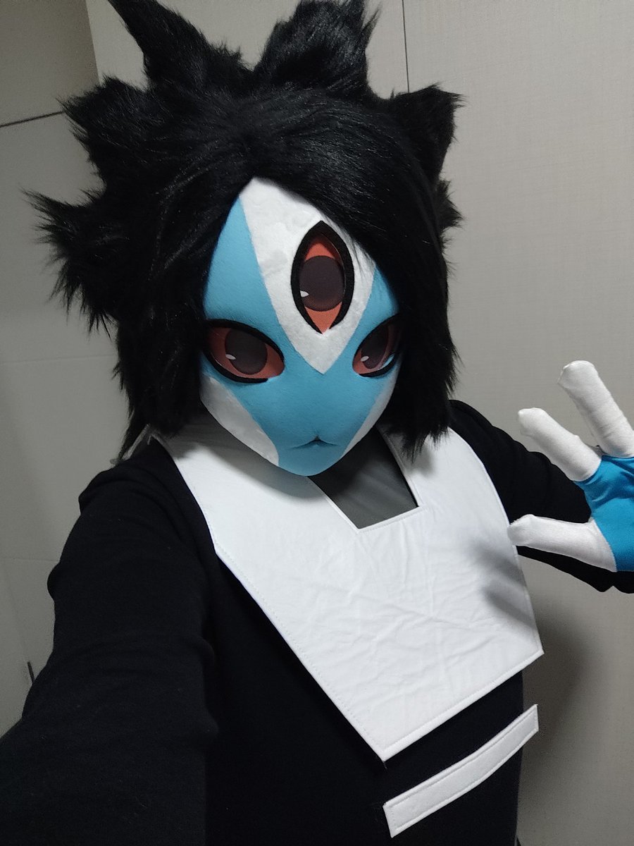 MTOFKigu's tweet image. HE'S HERE! 👽
I'm in love with how he came out, can't wait to bring this Kryi dude to a con :3
Maker: ig/bocai_kig
Costume: ig/adescoladaatelie
Character by @Paciuloo
#Sanzhi #NoSpaceForUs #kigurumi #kig #kigurumimask #着ぐるみ