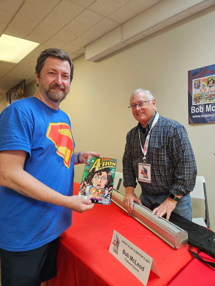 Tracy_Walters's tweet image. Went to the #Superman Celebration in Metropolis, IL Saturday. Got Bob McLeod to sign my copy of Action Comics 662, which is the famous issue where Clark tells Lois that he's @Superman, which he drew! Also saw the Superman drone show which was awesome. 😎 @DCOfficial