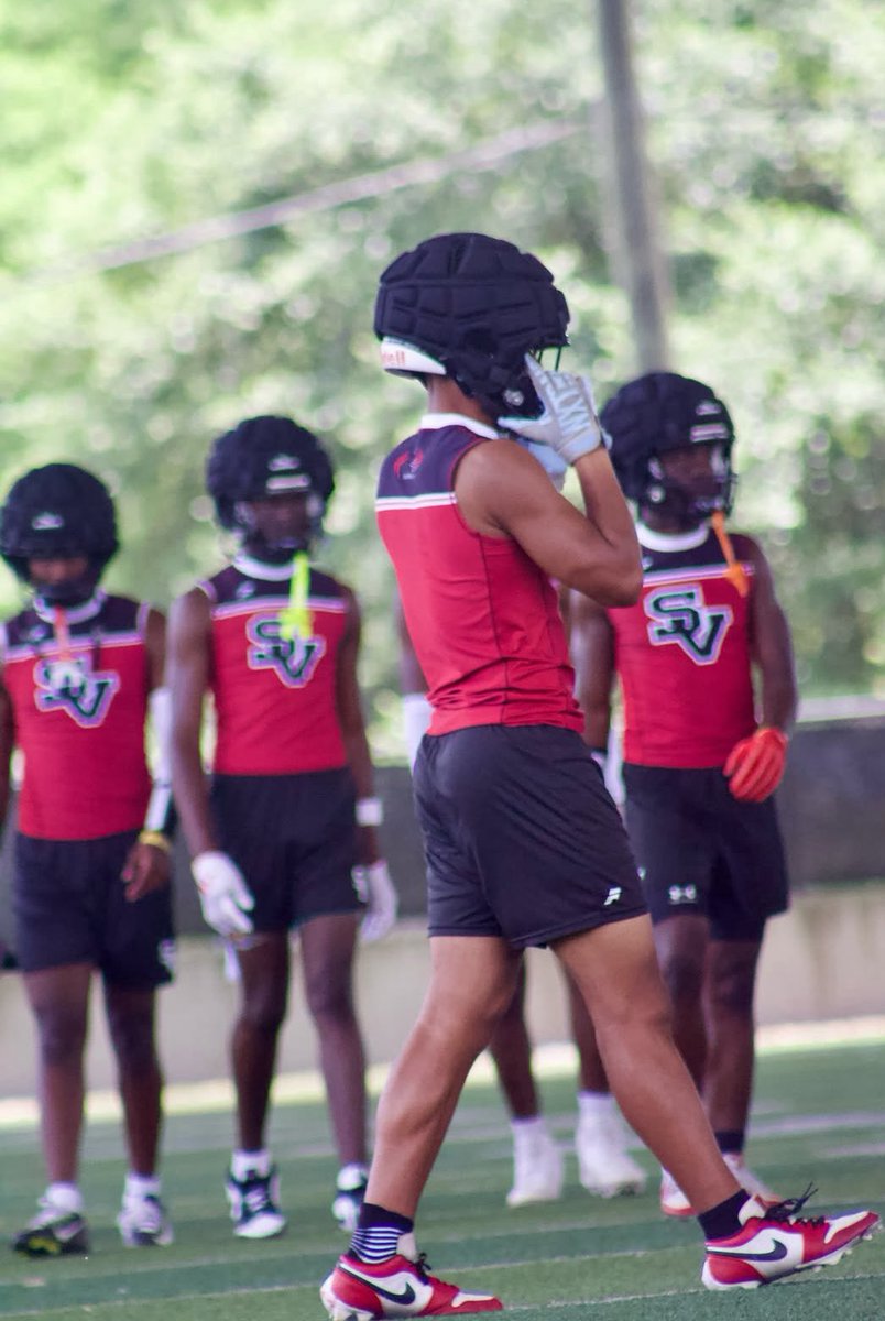 KamBritton6's tweet image. Good day at ASU! Back in the lab for for more work tomorrow 💎
@HallTechSports1 @RRU18878187 @ShadesValleyFB @TheLab_USA @DownSouthFb1 @CoachL__ @CoachBates7 @CoachHButler