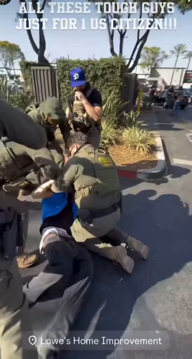 Juan Diego Ramírez (@juandr47) on Twitter photo While Latino <a href="/dodger/">Joel A. Doyle</a>s fans are angry about the baseball team’s silence over what is happening in Los Angeles, ICE agents are using @dodger gear during the arrest of US citizens. While Latino <a href="/dodger/">Joel A. Doyle</a>s fans are angry about the baseball team’s silence over what is happening in Los Angeles, ICE agents are using @dodger gear during the arrest of US citizens.