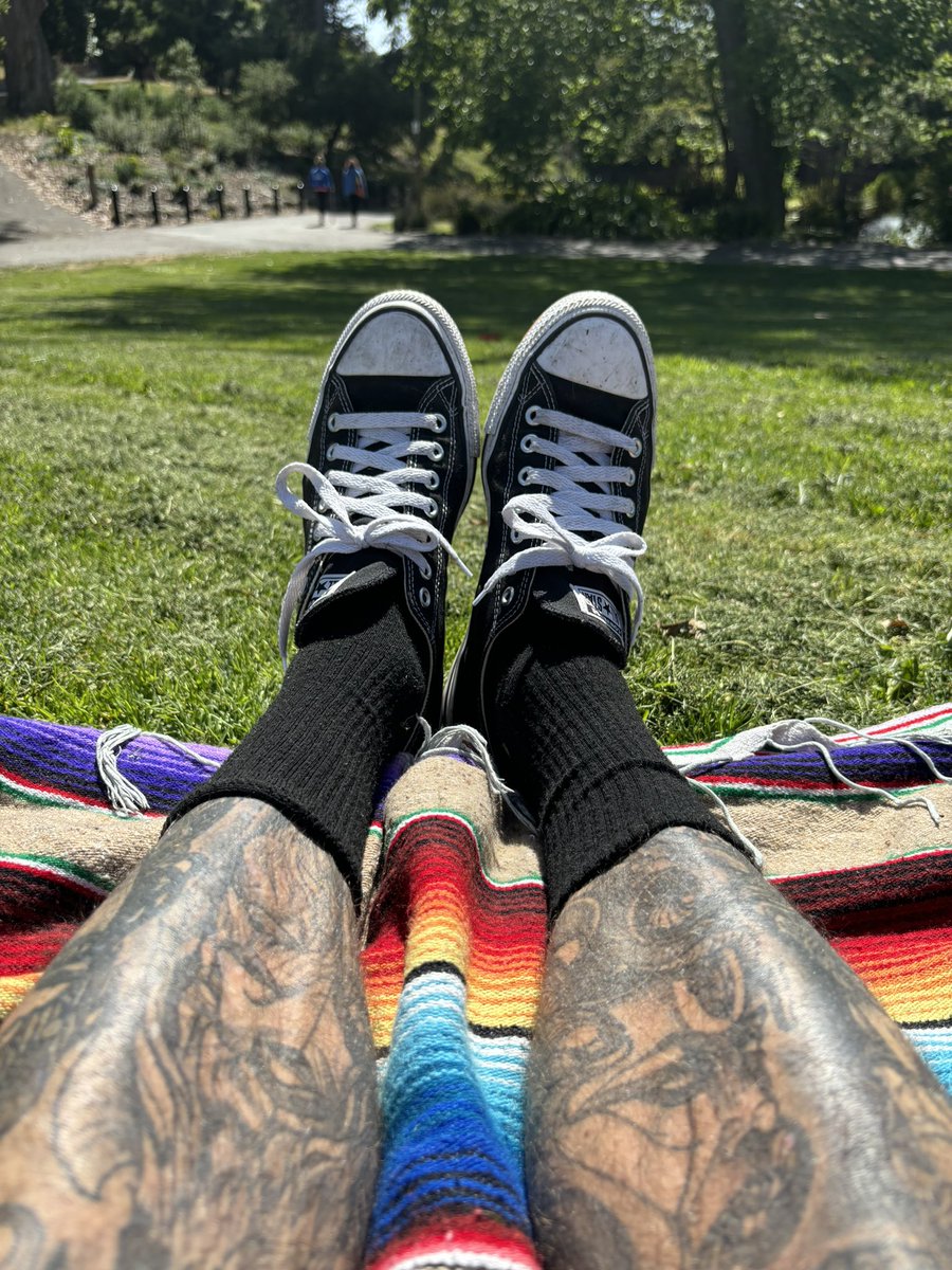 AlphaApolloSF's tweet photo. Relaxing in the park in my sub bought converse https://t.co/rNq7XZAk8w