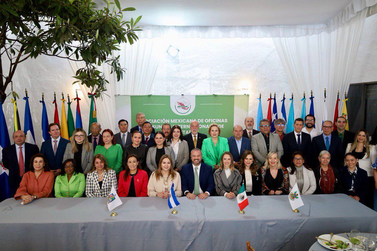 AMAIE México (@amaie_mexico) on Twitter photo <a href="/Paloma__PG/">Paloma Palacios González</a> <a href="/Memo_Zamora/">Guillermo Zamora</a> <a href="/SRE_mx/">Relaciones Exteriores</a> <a href="/cibelaus/">Imanol Belausteguigoitia</a> <a href="/pmonroyconesa/">pablo monroy conesa</a> <a href="/Pilarlozanomd/">Pilar Lozano Mac Donald</a> 13/🧵.
La cooperación internacional se construye con corresponsabilidad y una visión compartida. 🌎🤝
Desde la <a href="/Amaie_Mexico/">AMAIE México</a> agradecemos la participación de las y los embajadores del #GRULAC, así como de representantes de la <a href="/SRE_mx/">Relaciones Exteriores</a> y enlaces estatales, por sumar a este <a href="/Paloma__PG/">Paloma Palacios González</a> <a href="/Memo_Zamora/">Guillermo Zamora</a> <a href="/SRE_mx/">Relaciones Exteriores</a> <a href="/cibelaus/">Imanol Belausteguigoitia</a> <a href="/pmonroyconesa/">pablo monroy conesa</a> <a href="/Pilarlozanomd/">Pilar Lozano Mac Donald</a> 13/🧵.
La cooperación internacional se construye con corresponsabilidad y una visión compartida. 🌎🤝
Desde la <a href="/Amaie_Mexico/">AMAIE México</a> agradecemos la participación de las y los embajadores del #GRULAC, así como de representantes de la <a href="/SRE_mx/">Relaciones Exteriores</a> y enlaces estatales, por sumar a este