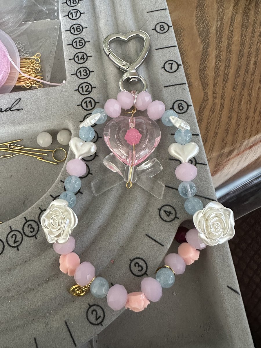 SKEB Bag Charm #VGenComm for @/mikopriscyo, thank you so much for commissioning me!!