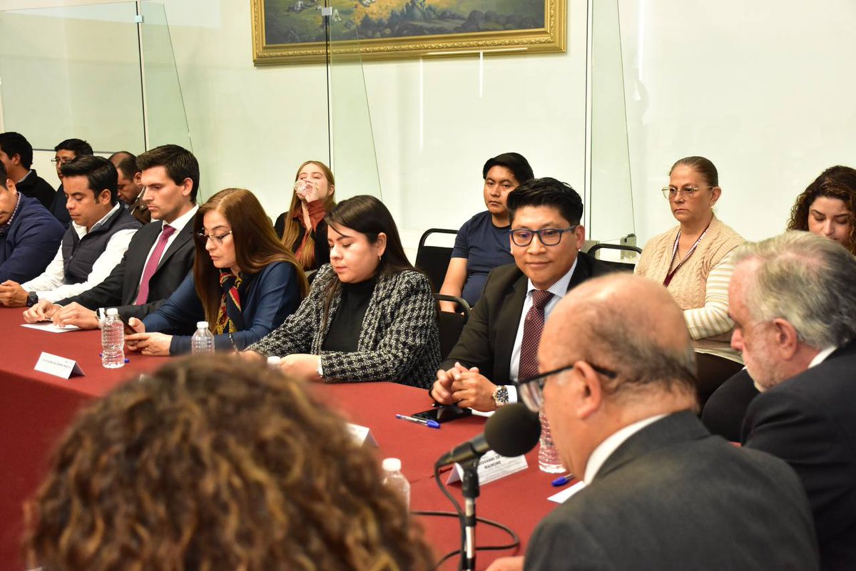 Segob_Puebla's tweet photo. Durante la sesión, se contó con la participación de representantes de 17 regiones del estado, quienes rindieron protesta como integrantes del Consejo, así como se establecieron acuerdos para dar seguimiento a las estrategias y acciones en materia documental. https://t.co/5oZfKiqvkM