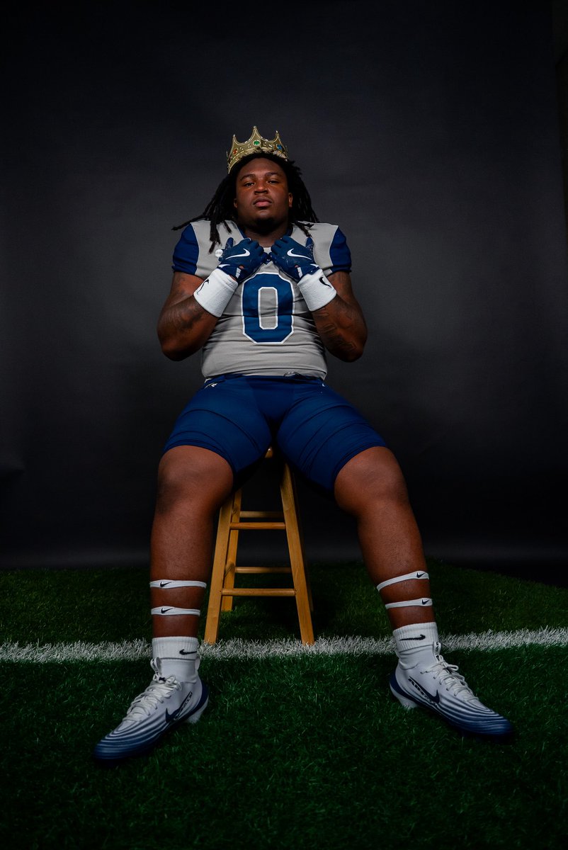 imXclusiveG's tweet image. I want to thank charleston southern coaches and staff for showing me and my family mad love on my official visit!! Enjoyed my time there, Go Bucs!! @coach_mikewelch @GabeGiardina @CoachNickReveiz @Coach_Vince_ @CSU_FB @Rivals @JohnGarcia_Jr @JButler_210 @RivalsFriedman @247Sports…