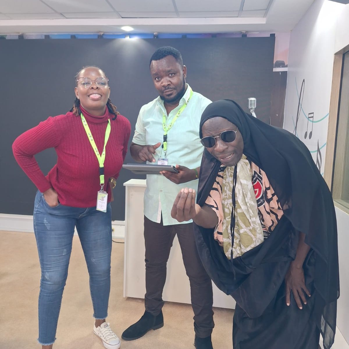 Radio Coco (@cocofmradio) on Twitter photo Good morning! #COCOASUBUHI is on! <a href="/AnitaNzaro/">Anita Nzaro</a> Nyanya Rukia <a href="/maroa_wambura/">Joseph Marwa</a> wapo site!
#COCOASUBUHI
#COCOFM
#ladhayapwani Good morning! #COCOASUBUHI is on! <a href="/AnitaNzaro/">Anita Nzaro</a> Nyanya Rukia <a href="/maroa_wambura/">Joseph Marwa</a> wapo site!
#COCOASUBUHI
#COCOFM
#ladhayapwani