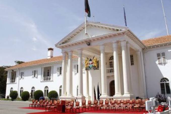 Mabonga_254's tweet photo. Our guest house. What do we need?
We need numbers, the strength is in our numbers.
We need some police & military on our side who can share inside information.
We need a roadmap…
We shall deliver the petition at state house in person. https://t.co/4tyfmB4HmX