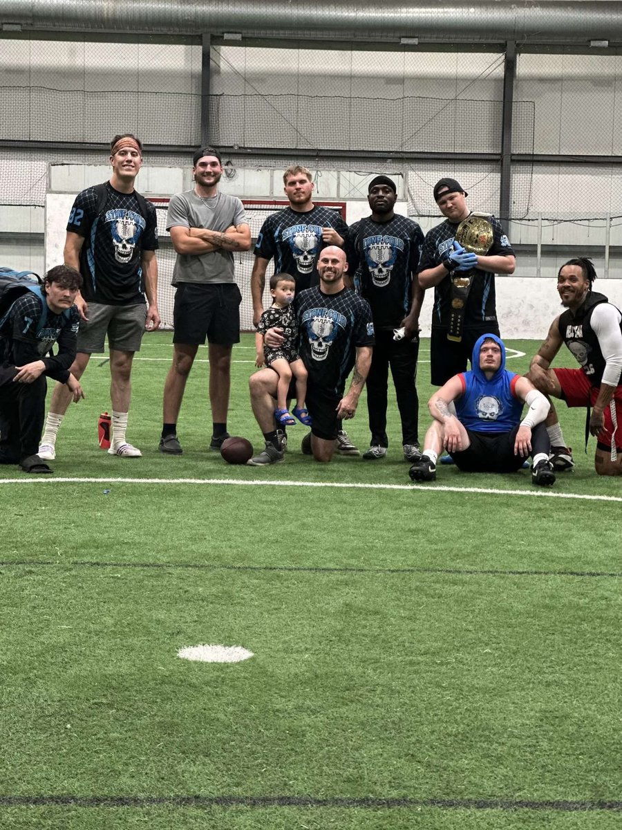 Someone tell you we are tripple over time champions? Undefeated 3 seasons in a row?? Oh. Yeah we are ⚡️ I don’t only game when I rep <a href="/OfficialKyP/">ᴋɴᴏᴡʏᴏᴜʀᴘʟᴀᴄᴇ</a> but even Outside of the screen, my Video games aren’t the only thing powered by <a href="/DubbyEnergy/">DUBBY®</a> but also my mental focus on the field 🥶