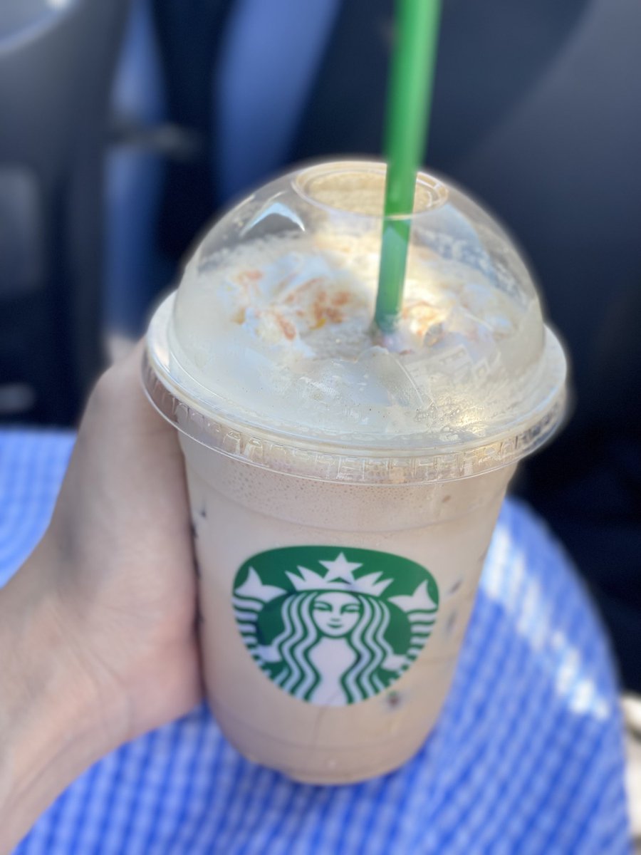 スタバのフラワーブーケティーラテ！