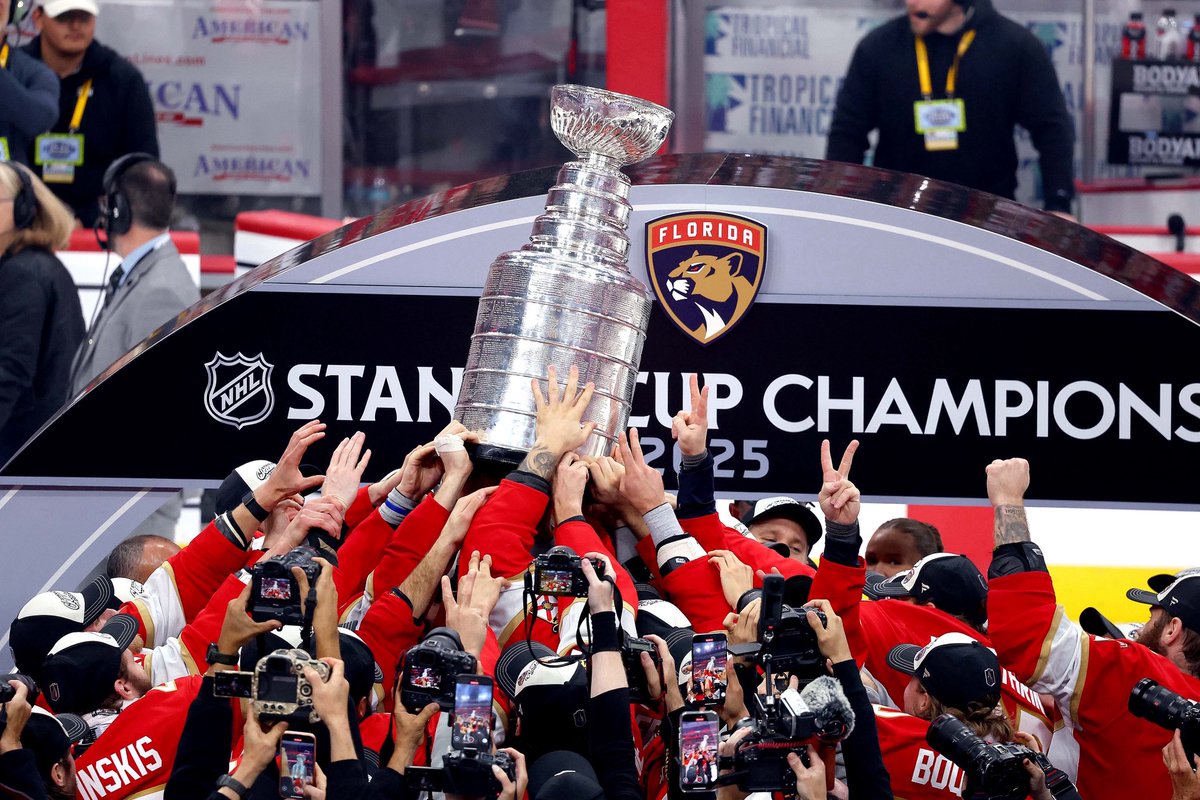 spittinchiclets tweet picture