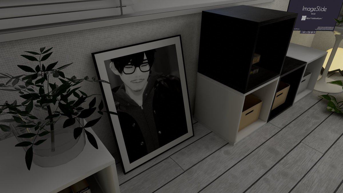 差し替えられるかもしれない写真たち。
「やだぁ！」って言ってるけど差し替わる可能性のほうが高い。

ふぅさんの制作中のワールドにて。