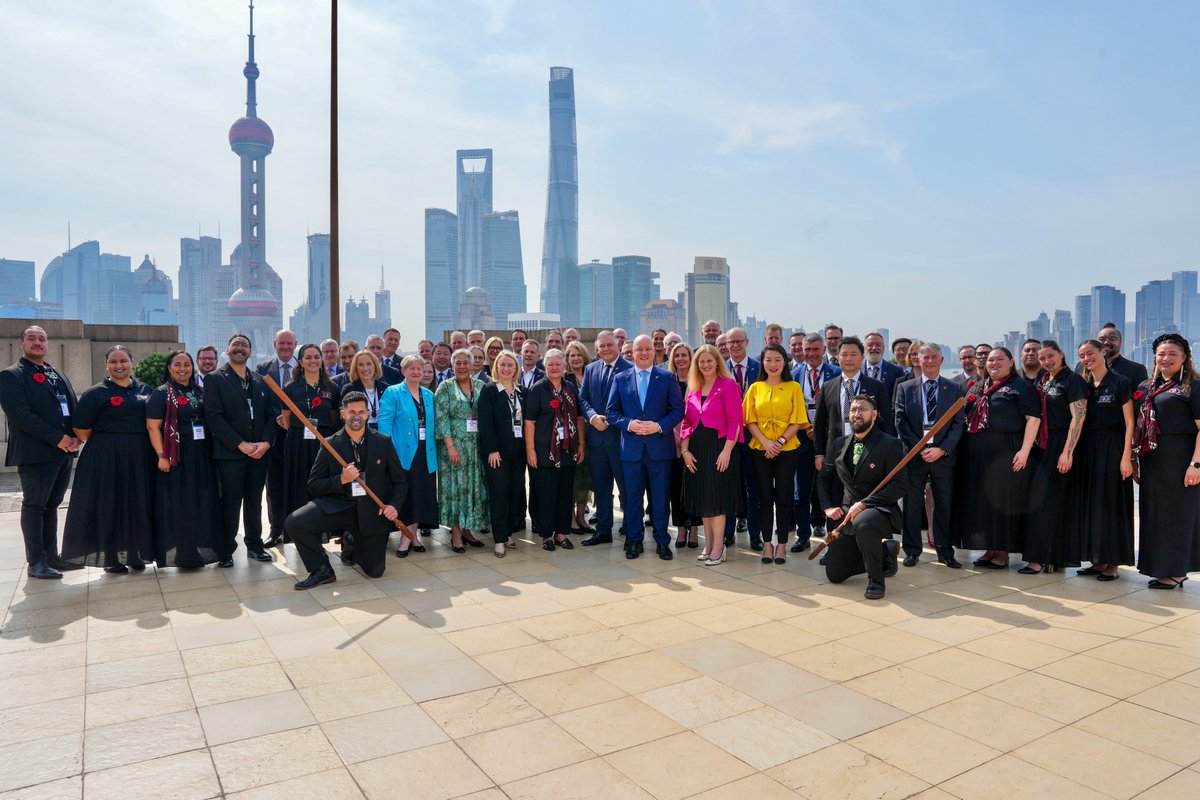 When Kiwi businesses succeed overseas, they grow our economy at home.

They create more jobs, lift wages and put more money in back pockets.

I’m in Shanghai with top Kiwi exporters, backing them to grow in China, our biggest trading partner.
