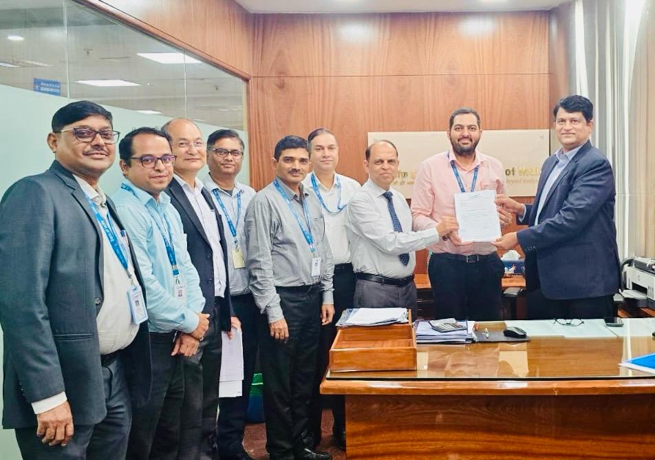 Federation of Bank of India Officers' Associations (@fboioa_india) on Twitter photo The voice of <a href="/fboioa_india/">Federation of Bank of India Officers' Associations</a> grows stronger, louder, and more unshakable.
Shri <a href="/nilesh_pawar15/">Nilesh Pawar</a> Ji, General Secretary – <a href="/fboioa_india/">Federation of Bank of India Officers' Associations</a>, has been reappointed by the Bank’s Board (30.05.2025) as Trustee representing Officer Employees in:
✅ BOI Provident Fund Trust
✅ BOI Gratuity The voice of <a href="/fboioa_india/">Federation of Bank of India Officers' Associations</a> grows stronger, louder, and more unshakable.
Shri <a href="/nilesh_pawar15/">Nilesh Pawar</a> Ji, General Secretary – <a href="/fboioa_india/">Federation of Bank of India Officers' Associations</a>, has been reappointed by the Bank’s Board (30.05.2025) as Trustee representing Officer Employees in:
✅ BOI Provident Fund Trust
✅ BOI Gratuity