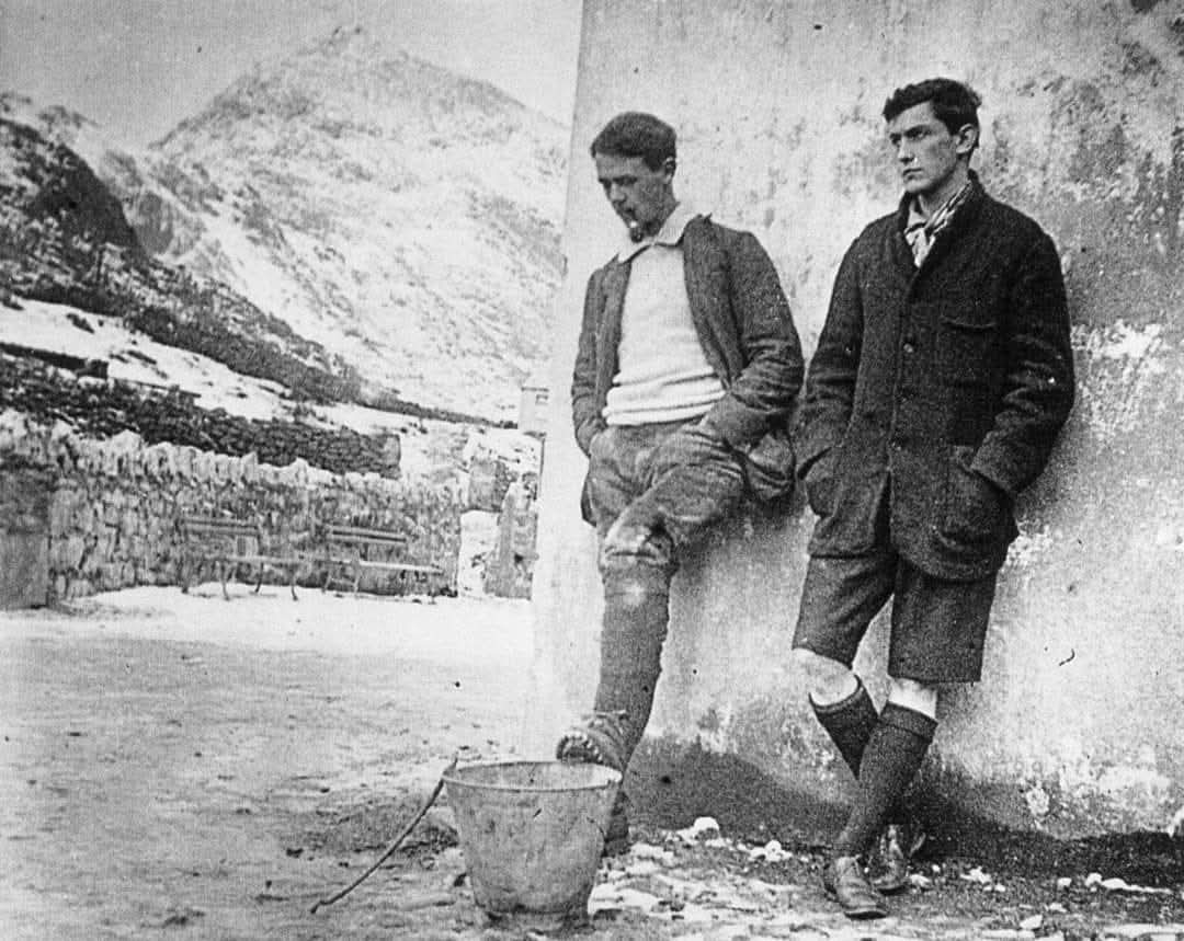 EverestToday's tweet photo. Born on this day, 18.06.1886; George Mallory, a pioneer in the world of mountaineering, a man who showed us that the greatest achievements are often found on the path less traveled. His love for the mountains continue to echo through the ages!🙏

Photo ©: George Mallory Archives. https://t.co/2nkSp2QYbL