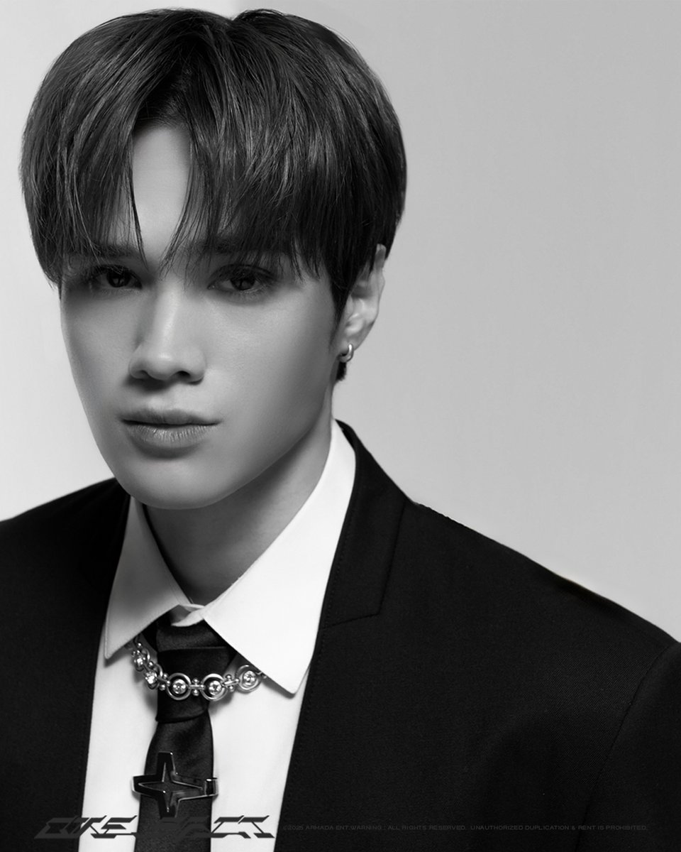 ONE PACT 4th Mini Album 'ONE FACT' Y VER. : JAY CHANG 2025.07.22