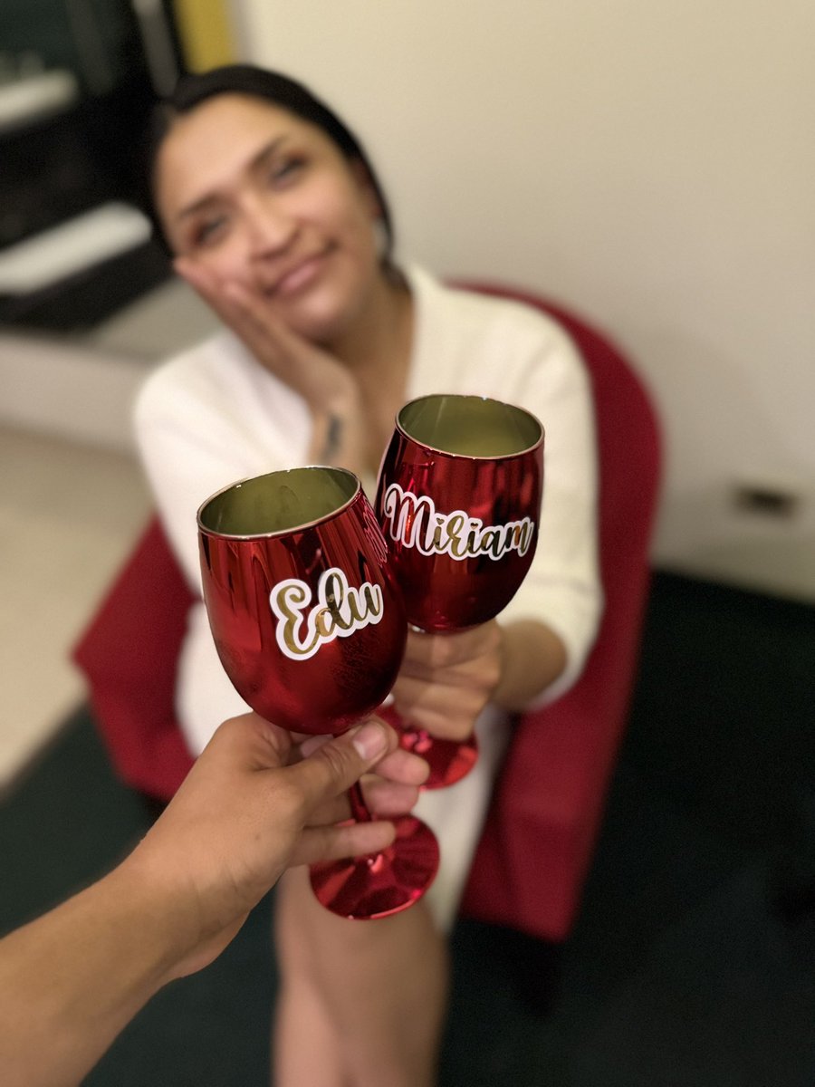 _lamiliam's tweet image. Por más años juntos cariño mío ♥️