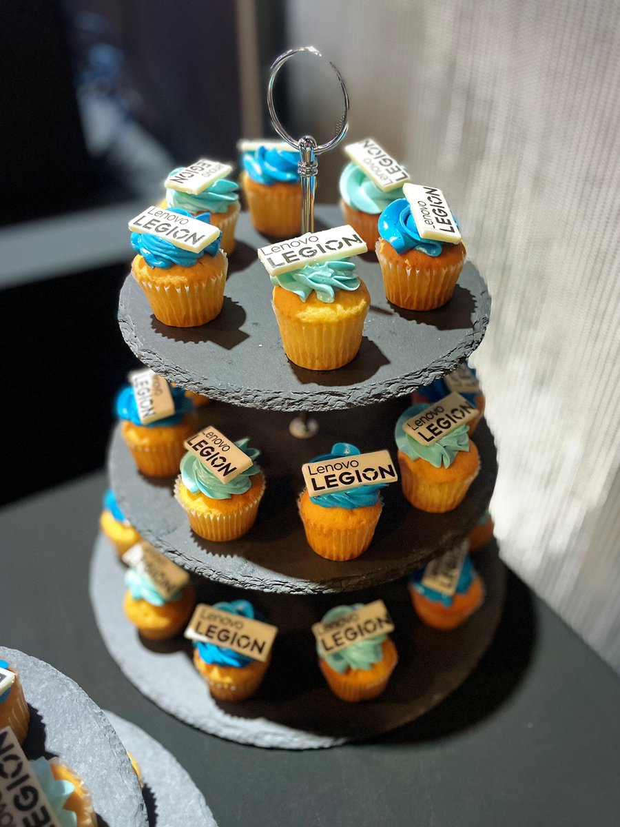 tsudamarinal's tweet image. LenovoのゲーミングPC Legion Gen10シリーズの体験会に招待いただきました！

Lenovo Legion 7i Gen10は
16インチ有機ELで画面が綺麗💻
最新のIntel Core Ultra 7搭載、RTX 5060搭載で重たいゲームもサクサク動くし白のボディカラーが素敵でした🤩🤍

#PR
#LenovoLegion
#IntelCoreUltra
#XboxGamePass