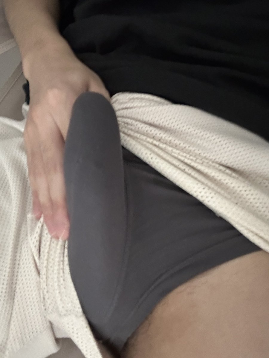 Dea12forreal's tweet photo. 在朋友家也陈��那么高啊 https://t.co/jWiemK7wQi