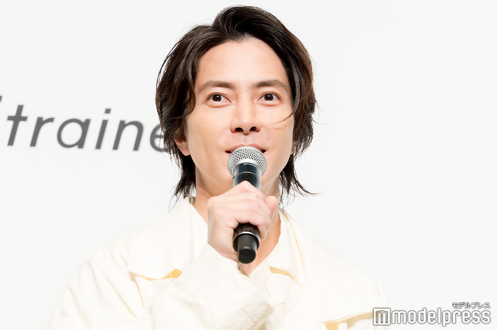 山下智久 - momo、山下智久 パンフ撮影＆海外撮影 オフショット 32枚セット x2 61LRGzR3xlL._UF350,350_QL50_.jpg
