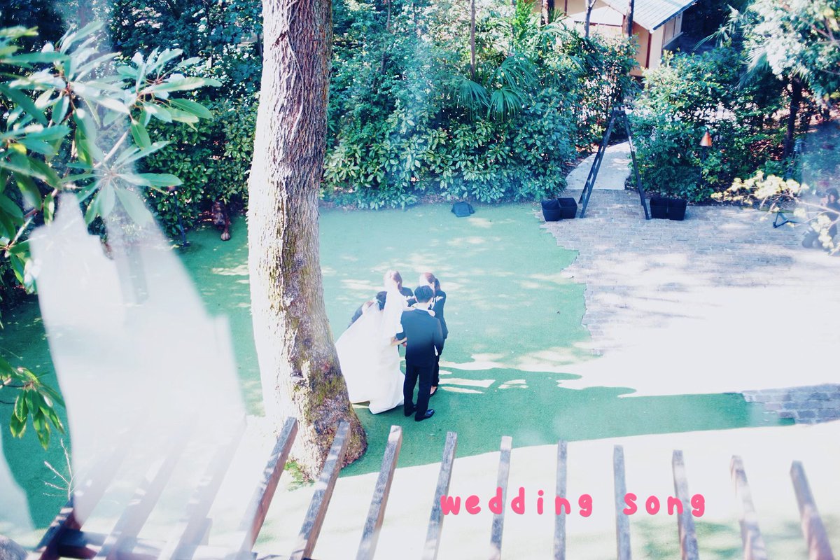 socksmonky1's tweet image. こんにちは♪
今日も激アツですねぇ😆😆
そんな暑いの記憶はないけれど運10年前の今日　結婚しました🥹😁
まぁ今幸せなので　この人で良かったなぁと☺️
#Wedding  song
#フジファブリック
#志村正彦
#今日の一枚
#結婚記念日

youtu.be/ijX0r90fFV8?si…