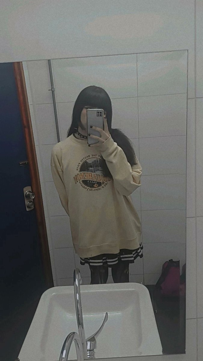 PlasticFem tweet media