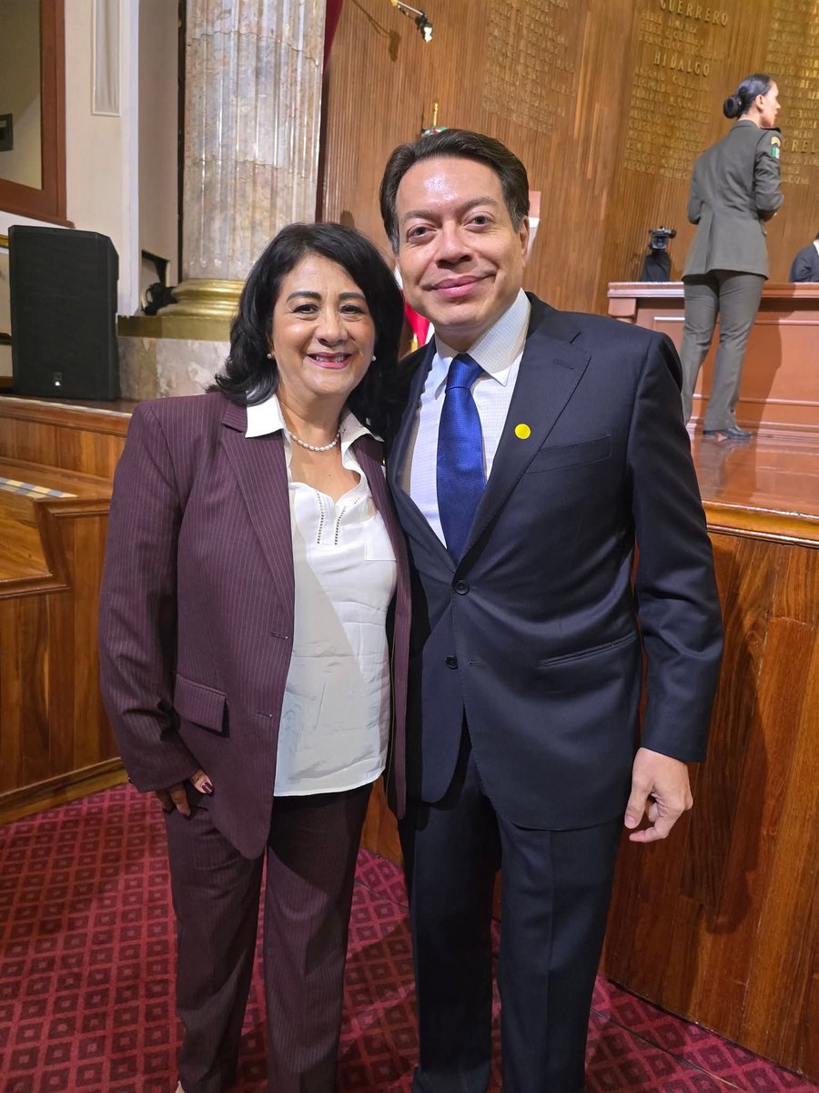 Beatriz Robles Gutiérrez (@beatrizroblesgs) on Twitter photo Felicidades querido <a href="/mario_delgado/">Mario Delgado</a> por tu cumpleaños. Que la vida te siga dando salud, que alcances tus metas y sigas siendo un compañero comprometido, incluyente y sensible.
Un gusto coincidir contigo, se te quiere y aprecia. Felicidades querido <a href="/mario_delgado/">Mario Delgado</a> por tu cumpleaños. Que la vida te siga dando salud, que alcances tus metas y sigas siendo un compañero comprometido, incluyente y sensible.
Un gusto coincidir contigo, se te quiere y aprecia.