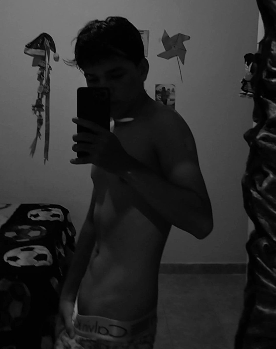 camiloSnch96324's tweet photo. Buenas 🔥

#bisexual #hot #gay #Colombia #hombresgays https://t.co/JOFC9ZkLc7