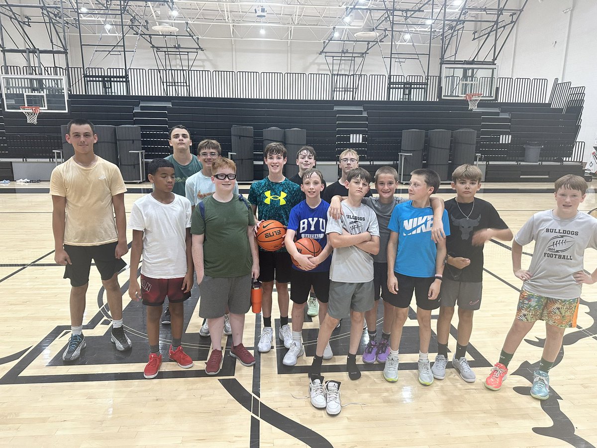 Day 2 of camp is complete! Another great day of basketball. 

Shoutout to Coach Roland, Deacon, Jaden, and Bobby for helping out today! 

<a href="/howeisd/">Howe ISD</a> <a href="/howebulldogs/">Howe Bulldogs</a> 
#wenotme #family