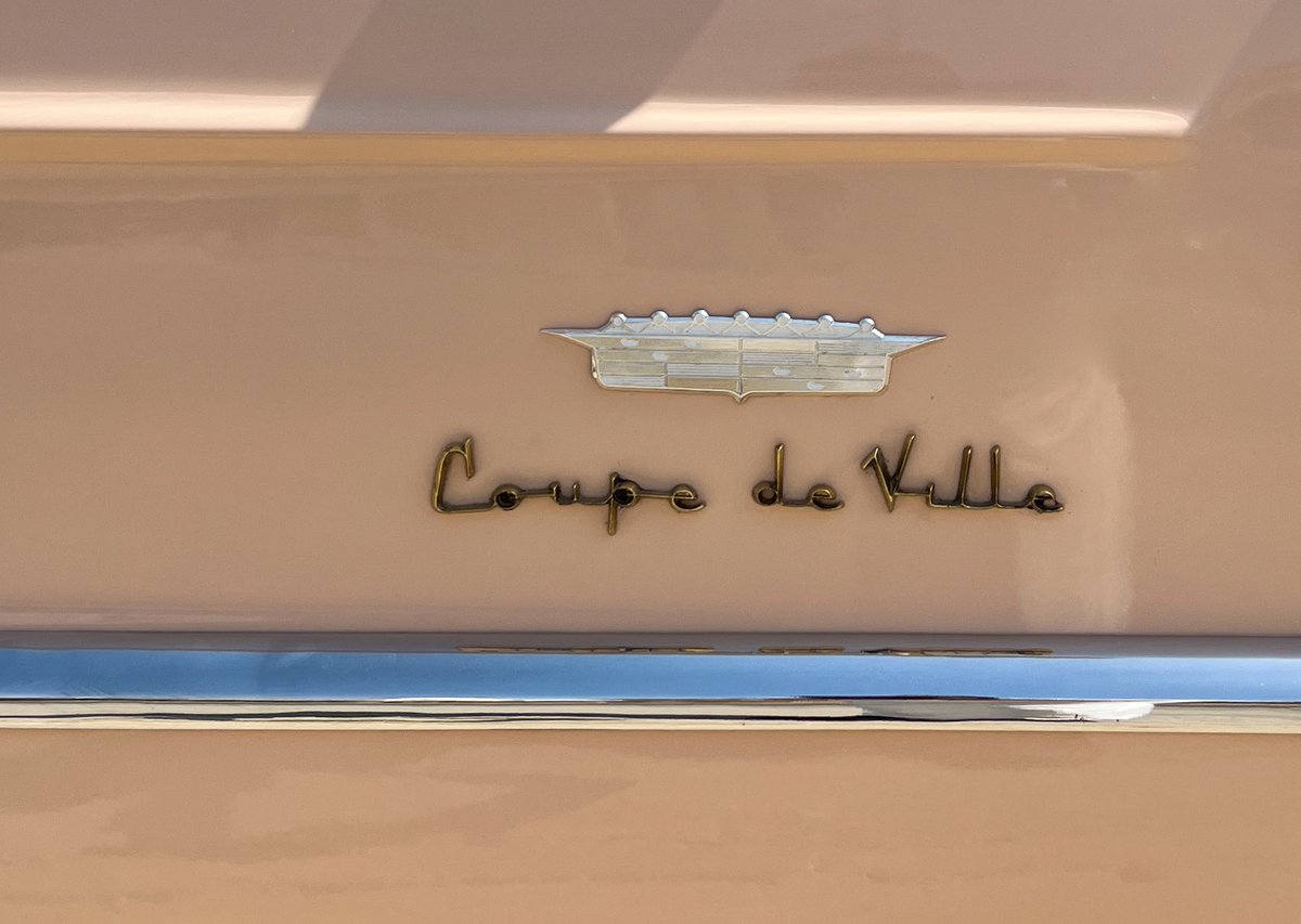 Meshari_D's tweet image. Cadillac coupe deville 1956