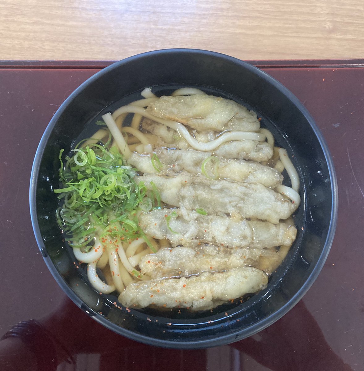 脱九州に向けて、福岡県北部を爆速中ですが、ほんのり眠気が…(｡ρω-｡)
弱った…...(lll-ω-)ﾁｰﾝ
今回は熊本は八代に荷物をお届けなミッション🚛
お初な熊本、食べたラーメンとごぼ天うどんがハイライト✨
また…またお邪魔しに来ますね🎶✨
良きところでござった🥰