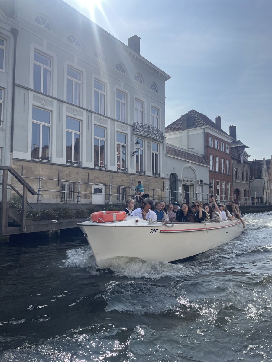 🚤 Pupils took to the beautiful canals of Bruges today, exploring the city’s charm from the water! 🏰🌊 A peaceful, scenic journey through history and architecture 🇧🇪✨

#BrugesByBoat #EnrichmentWeek #CulturalExploration