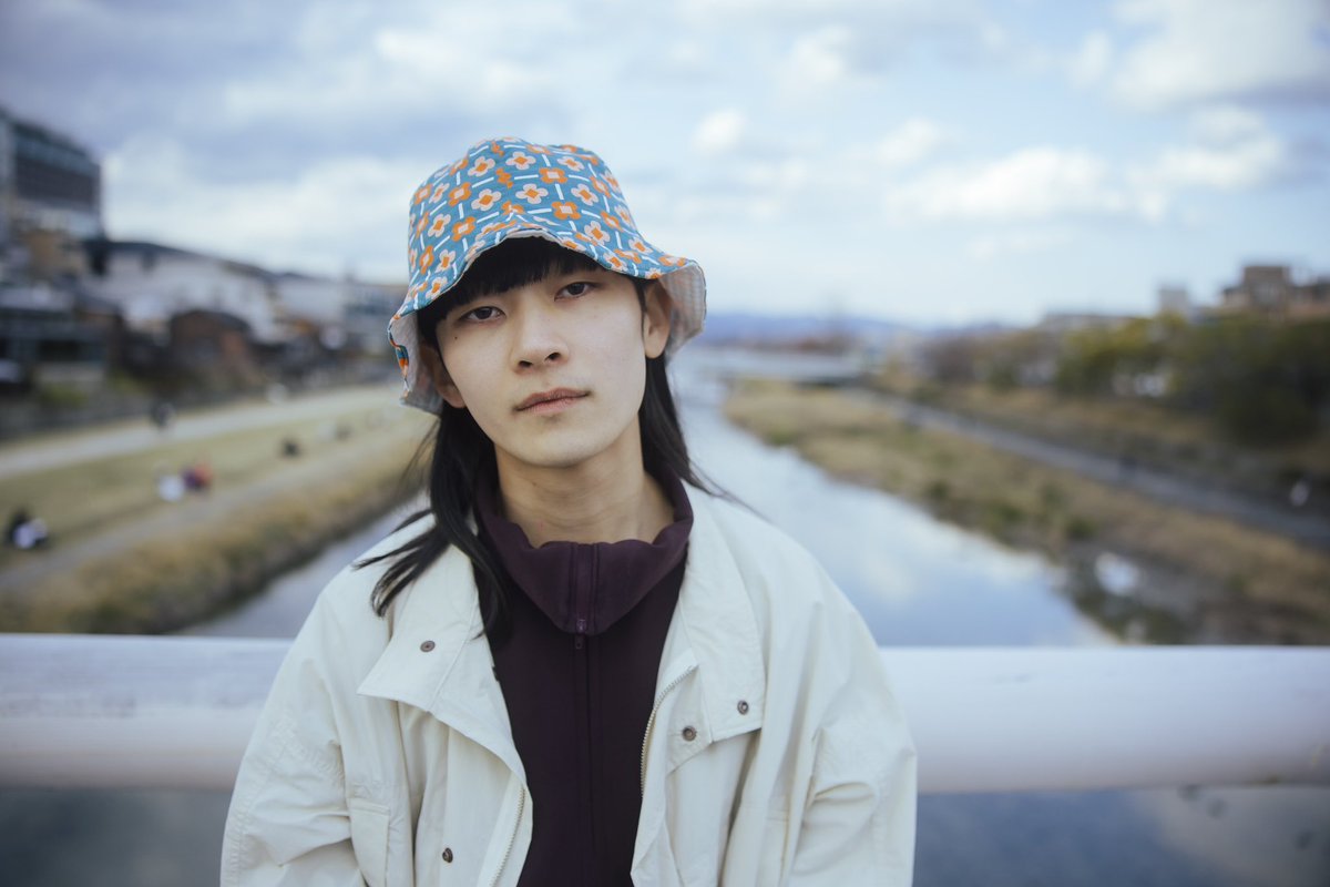 SHOWGO_beatbox's tweet image. 【まもなく受注締切】
私の初エッセイ『躍る心にまかせて』
特典付きカドスト限定版の受注締切が、
明日19日(木)23:59までとなっております。
どの写真もめちゃめちゃに素敵です。
この機会をお見逃しなく🏵️💨
store.kadokawa.co.jp/shop/g/g322505…