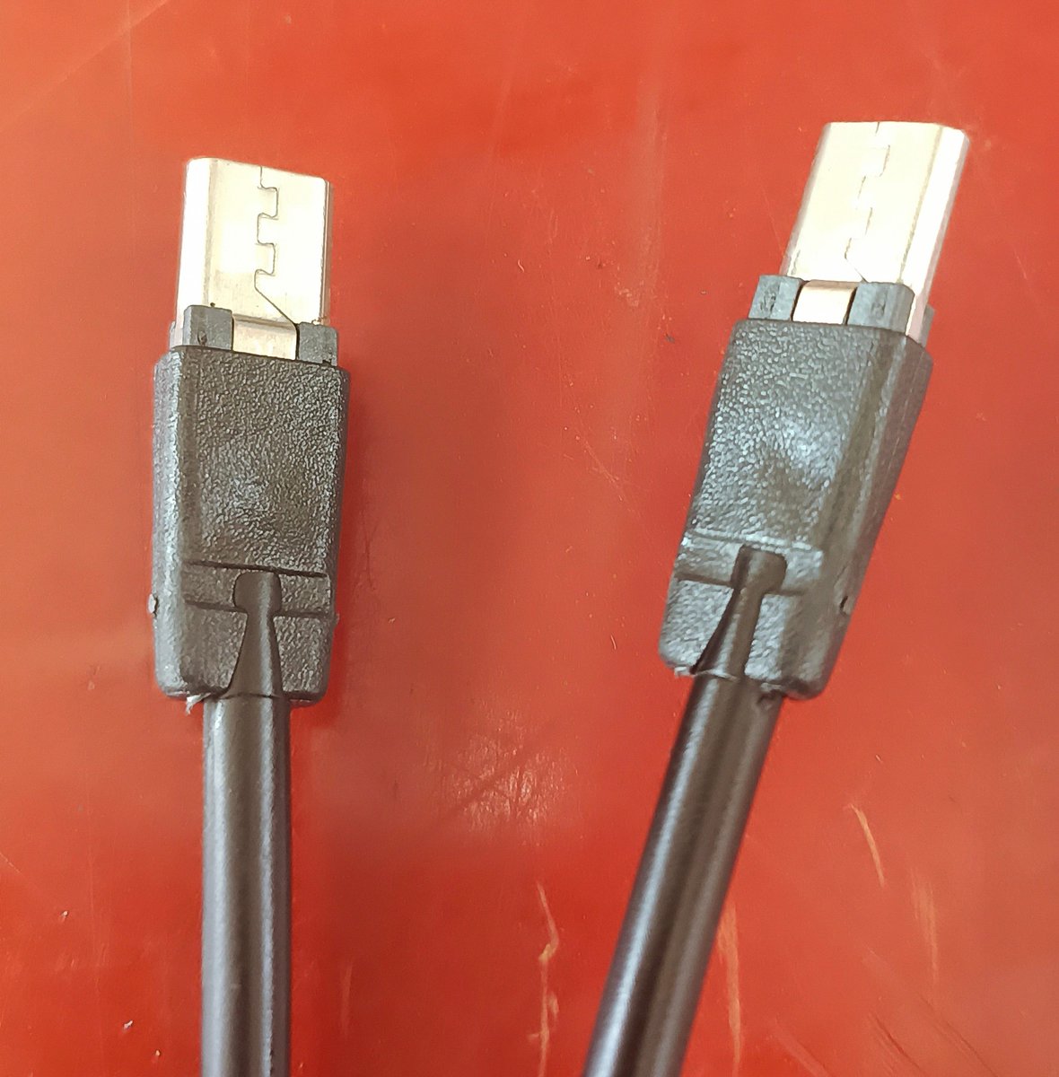 Its_Muthungu's tweet photo. This is how we do it before testing for use.

Connectors soldering 
Internal molding 
External molding
#StayPowered #StayConnected with #TOTOSCI https://t.co/93RvTxgVya