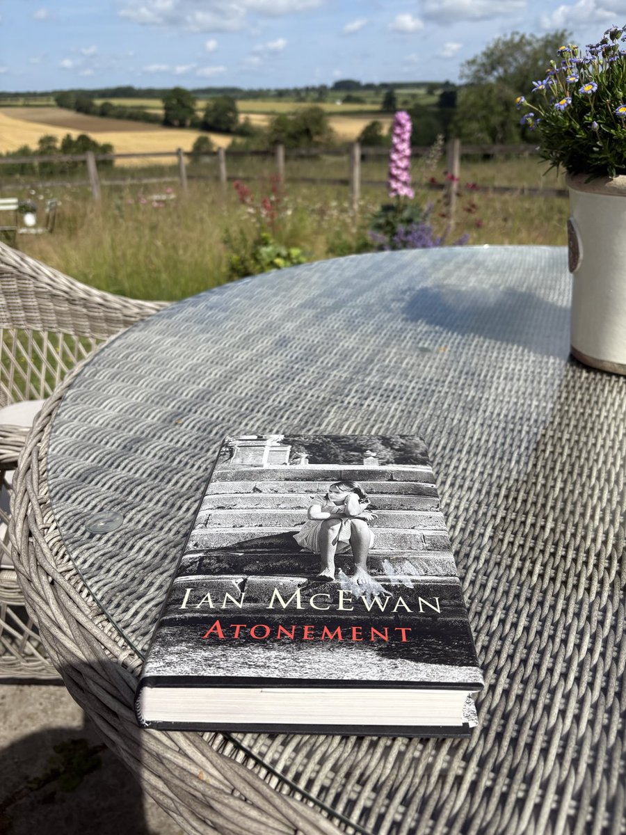 paulajaynebyrne's tweet image. Rereading “Atonement” on a hot summer’s day. Much like the day, in the summer of 1935, in which the novel is set. Forgotten how much the novel pays homage to Northanger Abbey. #JaneAusten #Neighbourhoodofvoluntaryspies