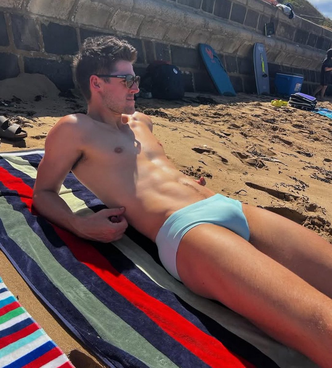 Speedos Caught My Eye (@mycaught81624) on Twitter photo 