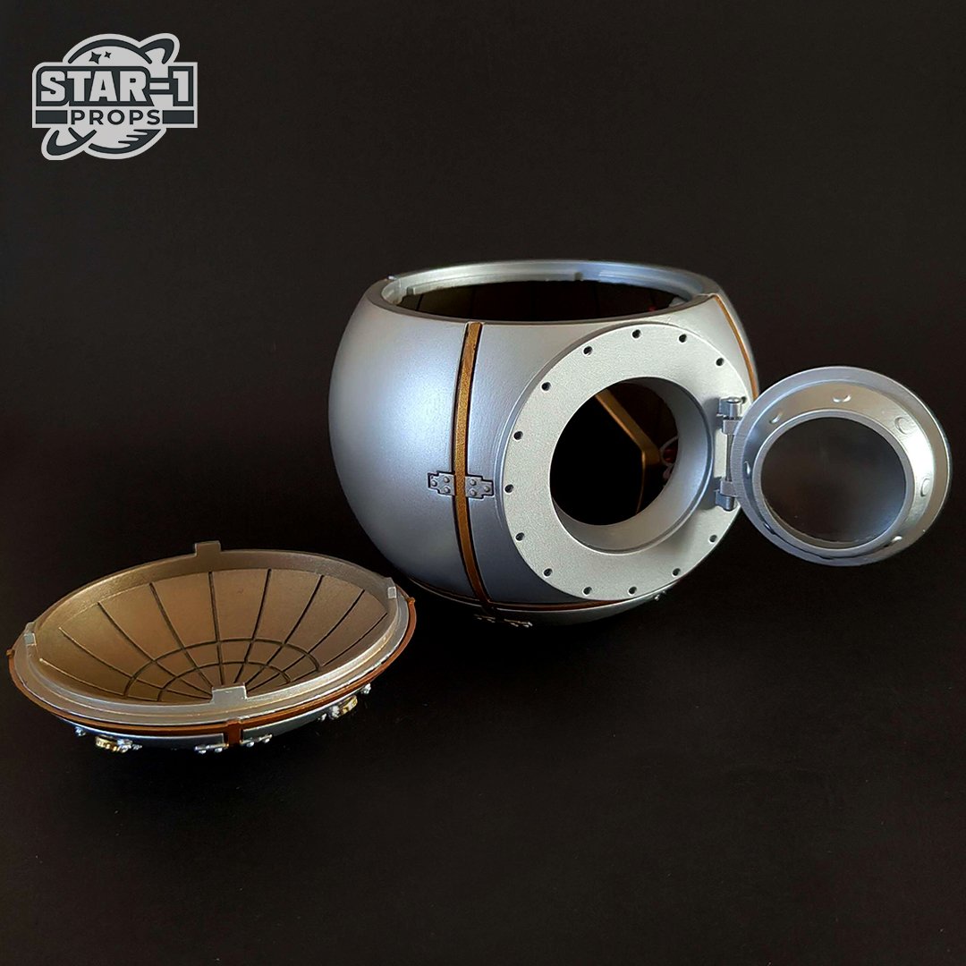 Star1Props's tweet image. Fresh Off the Assembly Line deep in the Wrarth Galaxy comes the Meep-Kind Black Light Dagger Drive MK IV Escape Pod (Pristine Edition)
Crafted by hand at Star 1 Props, this screen-accurate replica has No battle damage. No aging. Just clean, precision Meep Kind engineering.