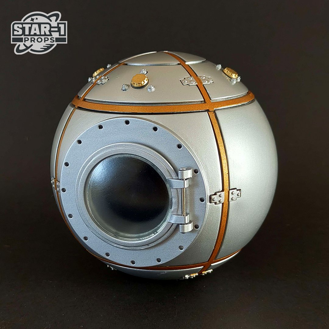 Star1Props's tweet image. Fresh Off the Assembly Line deep in the Wrarth Galaxy comes the Meep-Kind Black Light Dagger Drive MK IV Escape Pod (Pristine Edition)
Crafted by hand at Star 1 Props, this screen-accurate replica has No battle damage. No aging. Just clean, precision Meep Kind engineering.