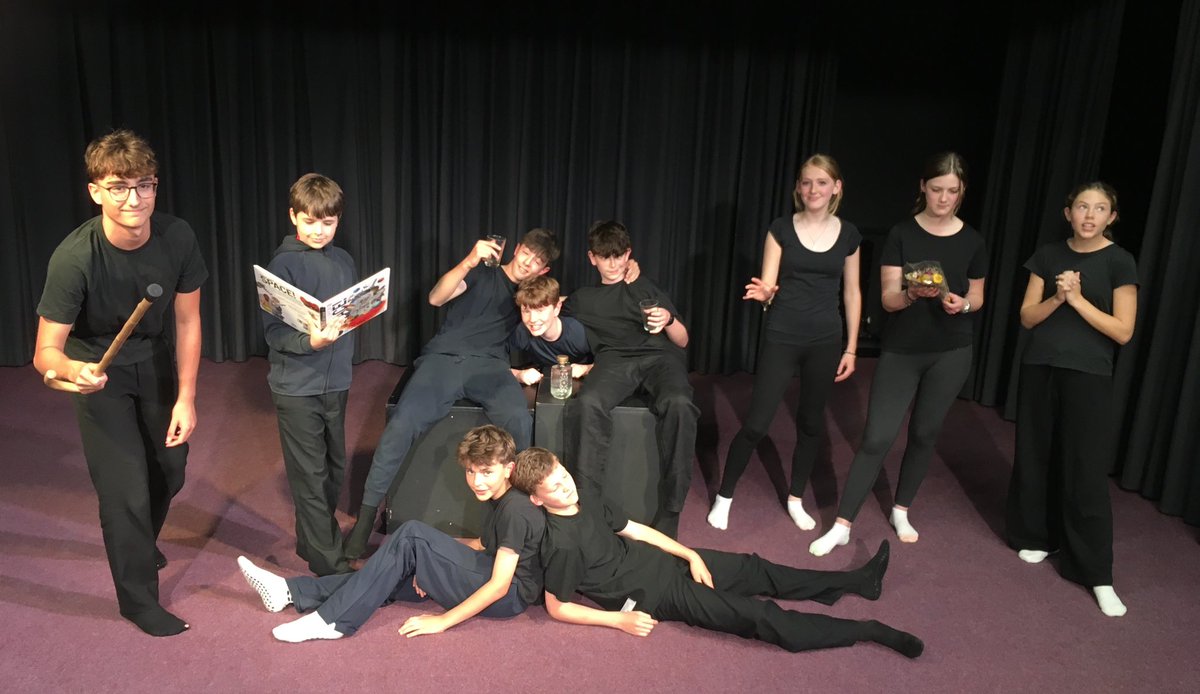 Read all about our recent Trinity Drama Exam Success on our website!🎭🌟 pangbourne.com/news/2025-06-1…