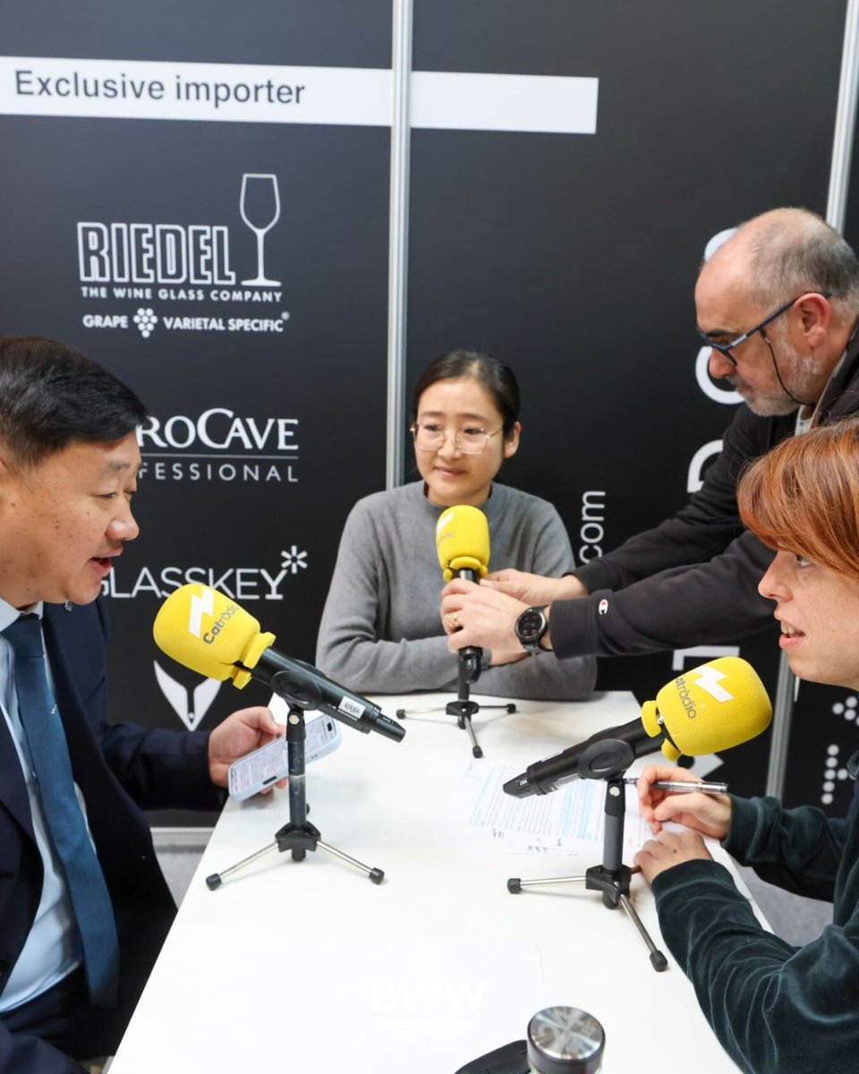 🗣️ ¡Gracias por dar voz al vino español!

En #BWW2025 alcanzamos: 

+550 informadores acreditados (13% internacionales)
+1.500 publicaciones 
y +270M de impactos 

🙌 Gracias a todos los medios y creadores de contenido por compartir esta pasión.

📅 ¡Nos vemos en #BWW2026 del 2