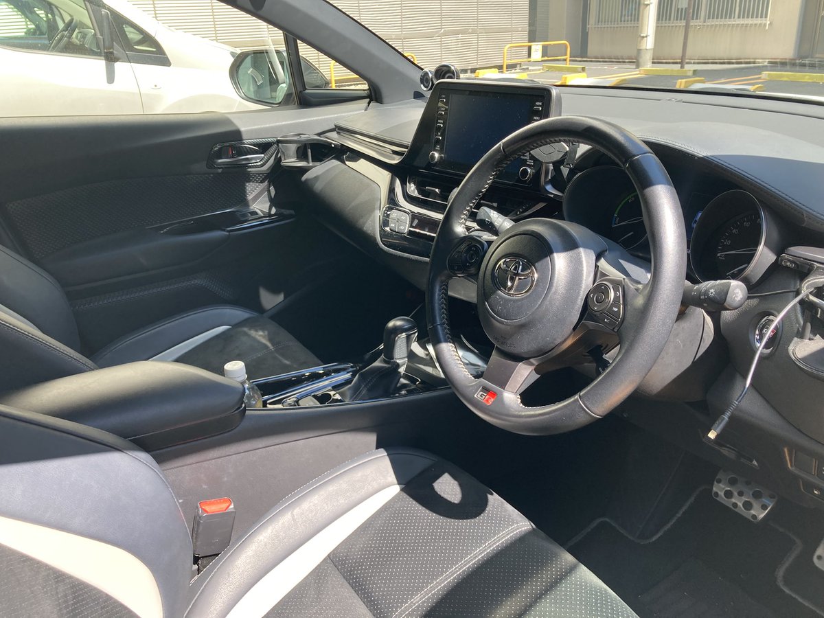 C-HRハイブリッドGR SPORT納車です🎊

S様、納車おめでとう御座います‼️

探し始めてから少しお時間いただきましたが理想の一台を納車できて良かったです😎

この度は誠にありがとうございました😊

お車の注文販売もお気軽にDM📩または公式LINEよりお問合せください🙆‍♂️

lin.ee/4rLtECo