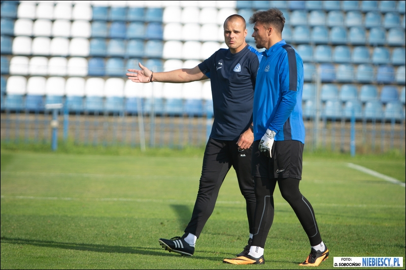 Nowe twarze w sztabie. Wsparcie także z Centrum Szkolenia
➡️ niebiescy.pl/index.php?id=3…