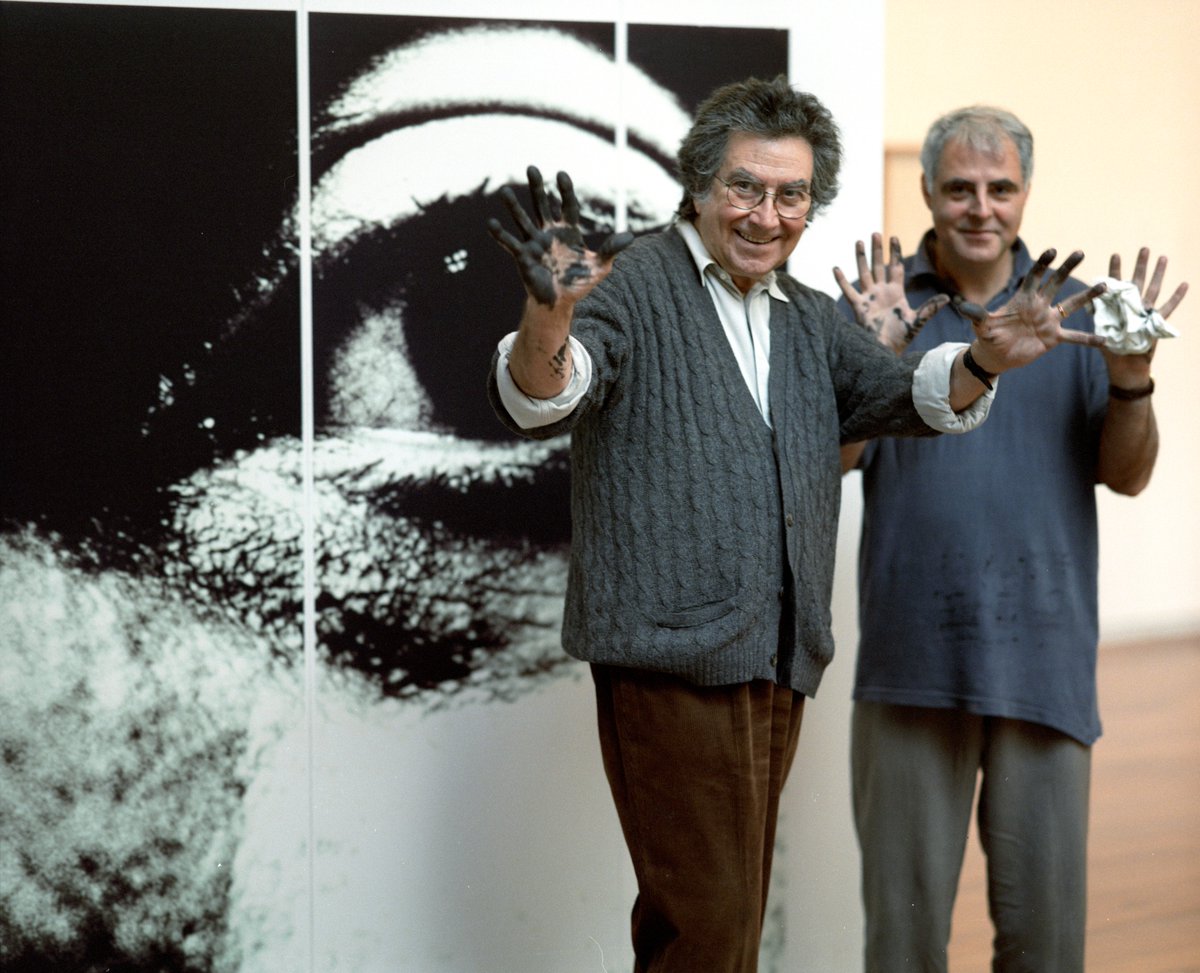 L'AVENÇ (@l_avenc) on Twitter photo DIVENDRES 27 les 12h presentem les "Memòries de fum" d'Antoni Llena al
<a href="/MuseuTapies/">Museu Tàpies</a>
Un dels artistes més respectats de la pintura contemporània, gran amic de Tàpies, des dels seus més de 80 anys ha escrit unes memòries personals i col·lectives de gran interès DIVENDRES 27 les 12h presentem les "Memòries de fum" d'Antoni Llena al
<a href="/MuseuTapies/">Museu Tàpies</a>
Un dels artistes més respectats de la pintura contemporània, gran amic de Tàpies, des dels seus més de 80 anys ha escrit unes memòries personals i col·lectives de gran interès