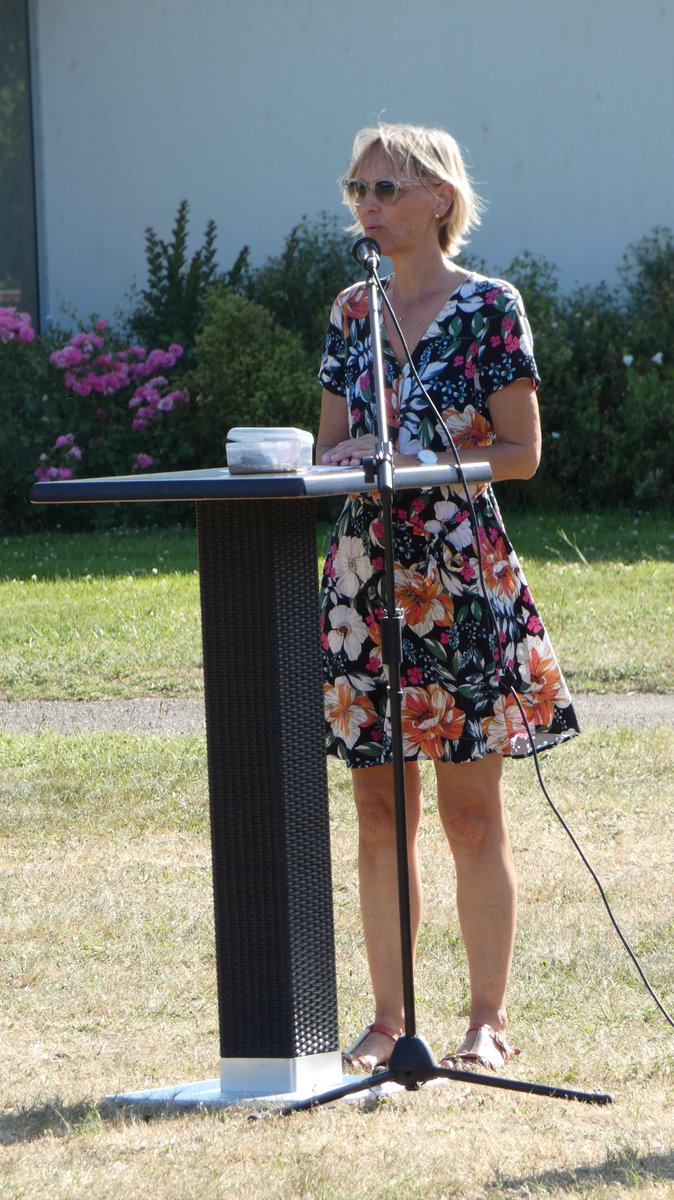 Du 16 au 27 juin a lieu le séjour <a href="/snujemengage/">Service national universel</a> au Centre International de Séjour de Bellerive sur Allier.
✏️180 volontaires accueillis venant de Ain, Ardèche, Drôme, Isère, Rhône, Haute-Savoie.
#Cohésion #Engagement #Résilience
<a href="/acclermont/">Académie de Clermont-Ferrand</a> <a href="/Prefet03/">Préfet de l'Allier</a> <a href="/03_dmd/">Délégation Militaire Départementale 03</a>