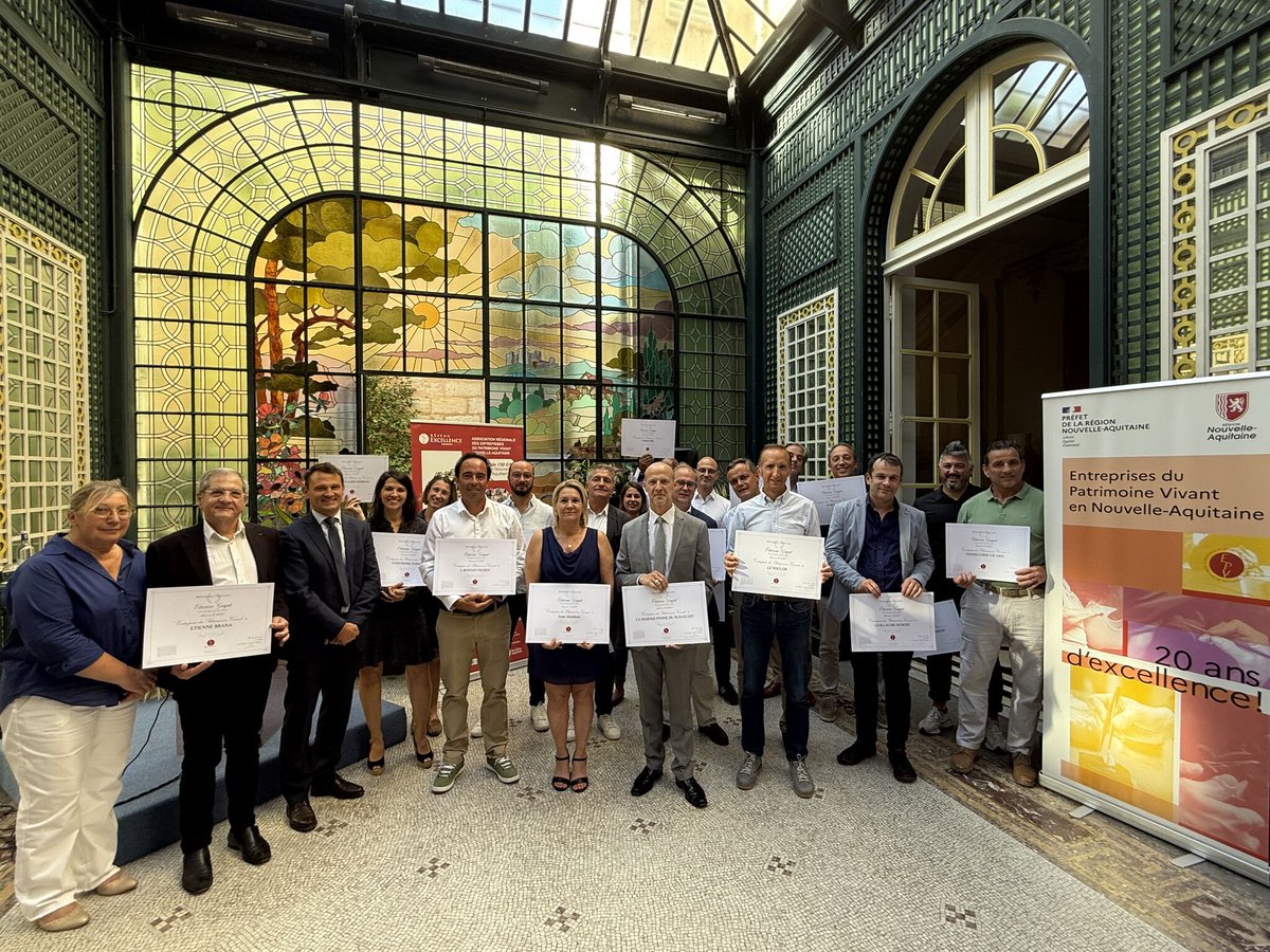 Label EPV (@labelepv) on Twitter photo Félicitations aux entreprises du patrimoine vivant diplômées en <a href="/PrefAquitaine33/">Préfet Nouvelle-Aquitaine et Gironde</a> !
📷Bravo aux 27 entreprises qui ont reçu leur diplôme ce mardi 17 mai,
<a href="/VeroLouwagie/">Véronique Louwagie</a> <a href="/DGEntreprises/">Direction générale des Entreprises</a> Félicitations aux entreprises du patrimoine vivant diplômées en <a href="/PrefAquitaine33/">Préfet Nouvelle-Aquitaine et Gironde</a> !
📷Bravo aux 27 entreprises qui ont reçu leur diplôme ce mardi 17 mai,
<a href="/VeroLouwagie/">Véronique Louwagie</a> <a href="/DGEntreprises/">Direction générale des Entreprises</a>