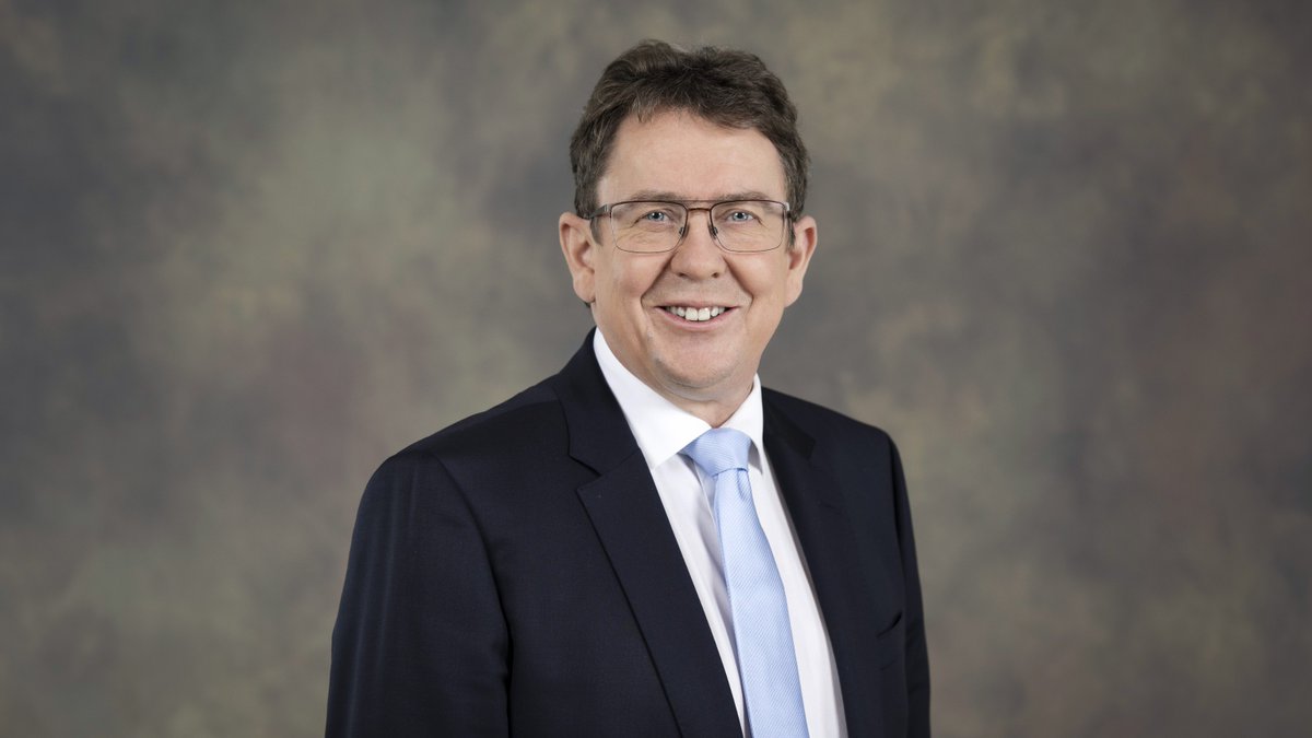 «Das Wichtigste ist, dass wir bald entscheiden, was wir wollen. Irgendwoher muss der #Strom kommen.» In der #NZZ spricht #Bundesrat #AlbertRösti über #Versorgungssicherheit, das EU-#Stromabkommen und #Naturgefahren.

<a href="/NZZ/">NZZ</a>

➡️Interview: uvek.admin.ch/uvek/de/home/u…